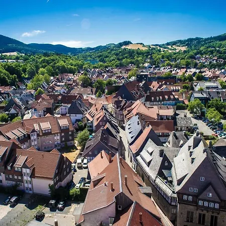 Peters Insel In Der Altstadt Von