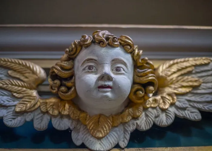 Peters Insel In Der Altstadt Von *